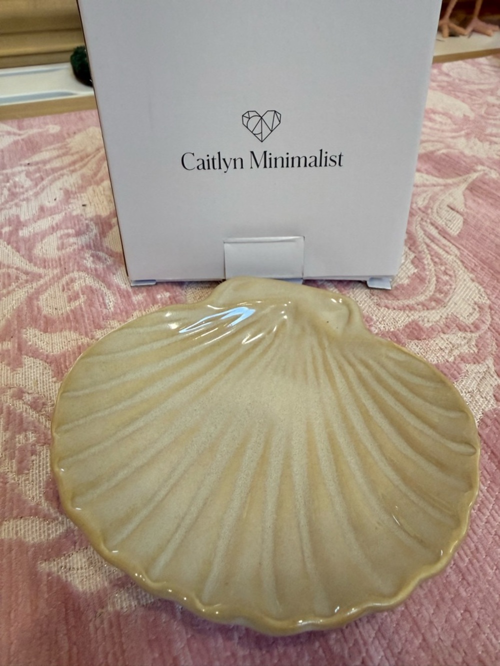 Caitlyn Minimalist Cream Shell Jewelry Dish Brand New in Box Trinket Tray